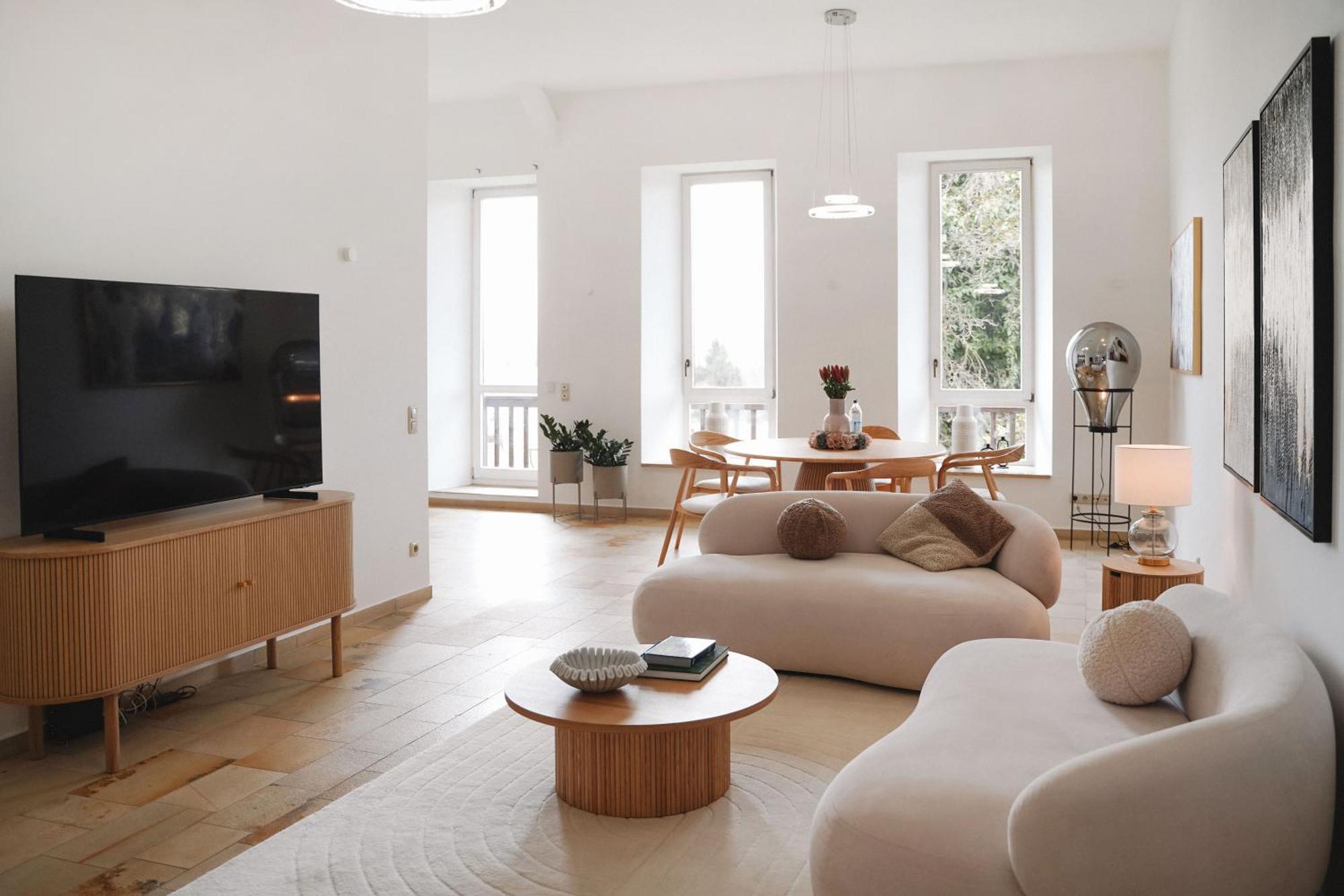 Loewenherz Homes Luxury Apartment - Stadt- Und Seenaehe - Fellnasenfreundlich - Lichtdurchflutet Stephanskirchen Esterno foto