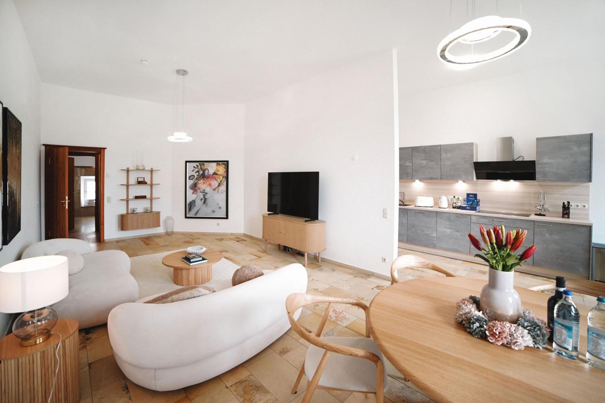 Loewenherz Homes Luxury Apartment - Stadt- Und Seenaehe - Fellnasenfreundlich - Lichtdurchflutet Stephanskirchen Esterno foto
